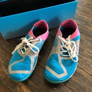 Skora phase light blue running shoe Size 9